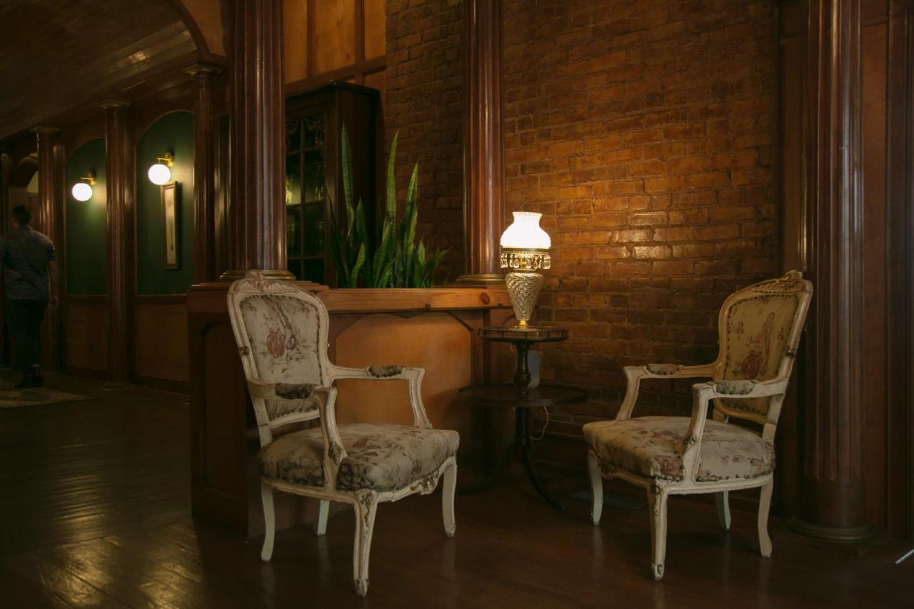 The Grand Hotel Hogansville Экстерьер фото